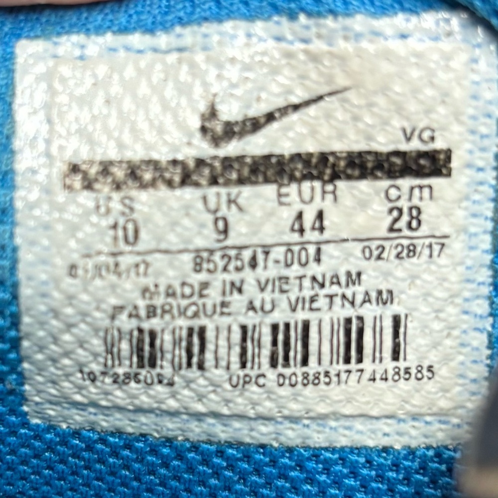 Nike Men’s Black and Blue Soccer Cleats with Yellow Accents - Picture 6 of 6